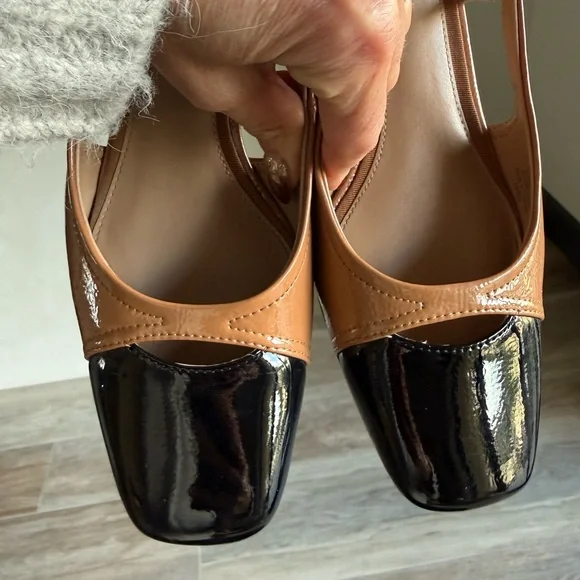 Sam Edelman Tan and Black Slingback Heels - Picture 2 of 9